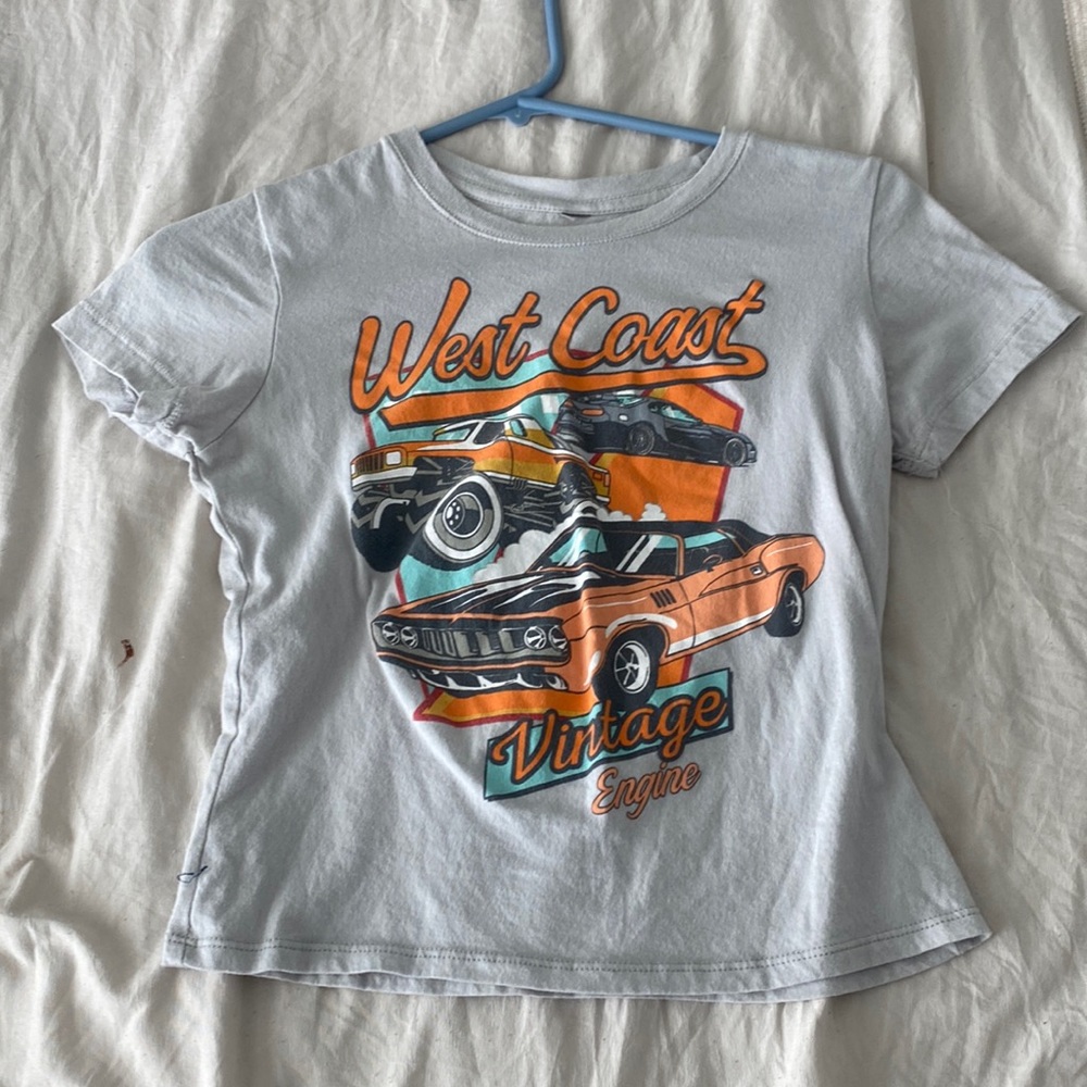 Graphic tee